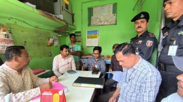 কিশোরগঞ্জে তিন ব্যবসা প্রতিষ্ঠানকে চার লাখ টাকা জরিমানা