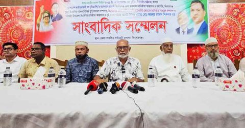 সংবাদ সম্মেলন করে দলীয় মনোনয়ন চাইলেন বিএনপি নেতা ফজলুর রহমান শিকদার